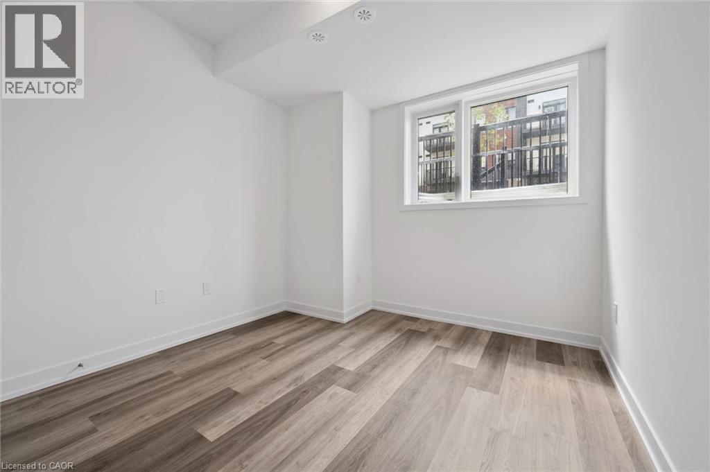 25 Palace Street Unit# P33, Kitchener, Ontario  N2E 0L3 - Photo 13 - 40850855