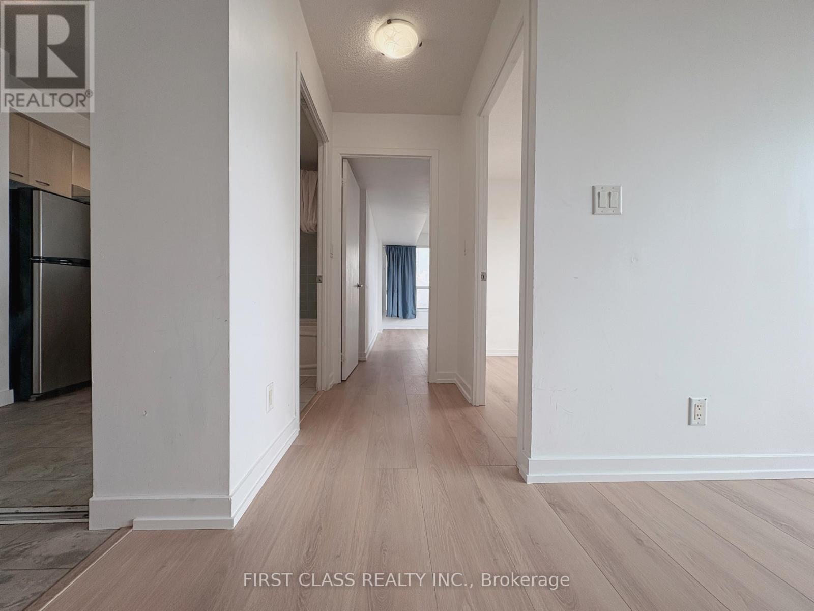 3006 - 36 Lee Centre Drive, Toronto, Ontario  M1H 3K2 - Photo 10 - E13224116