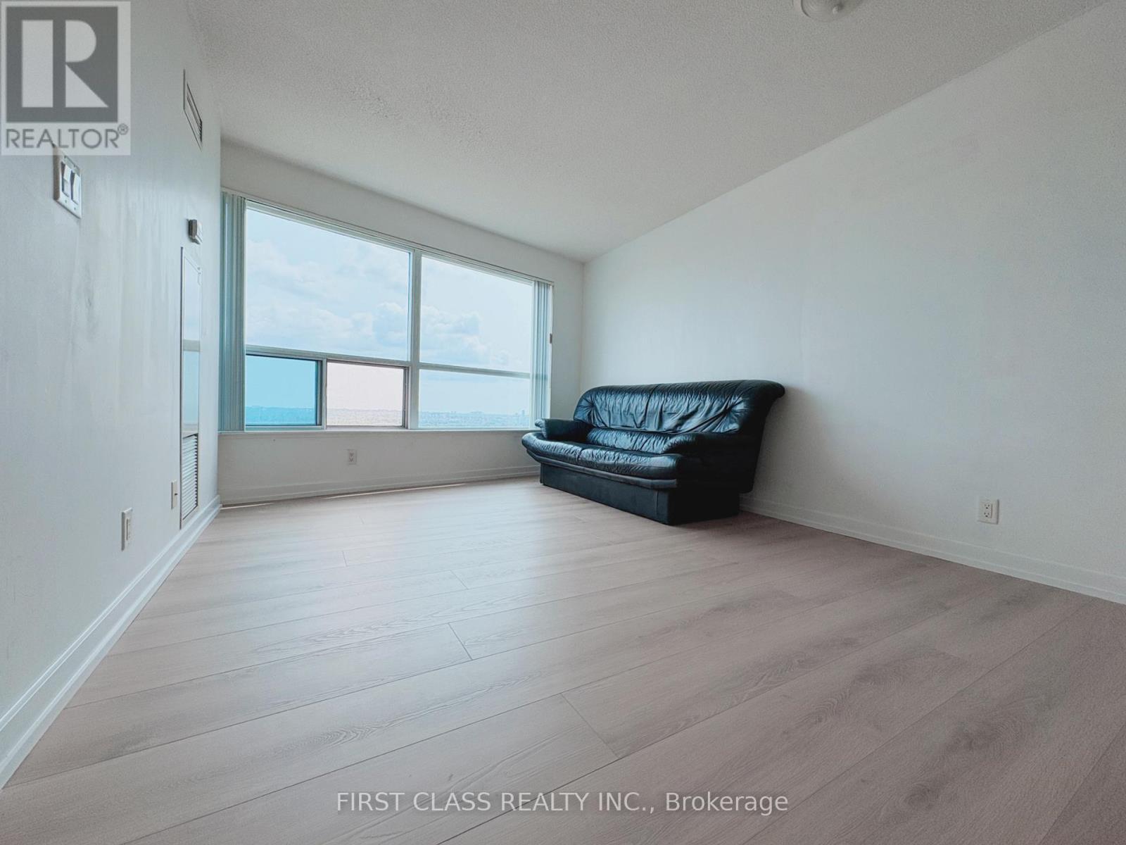 3006 - 36 Lee Centre Drive, Toronto, Ontario  M1H 3K2 - Photo 7 - E13224116