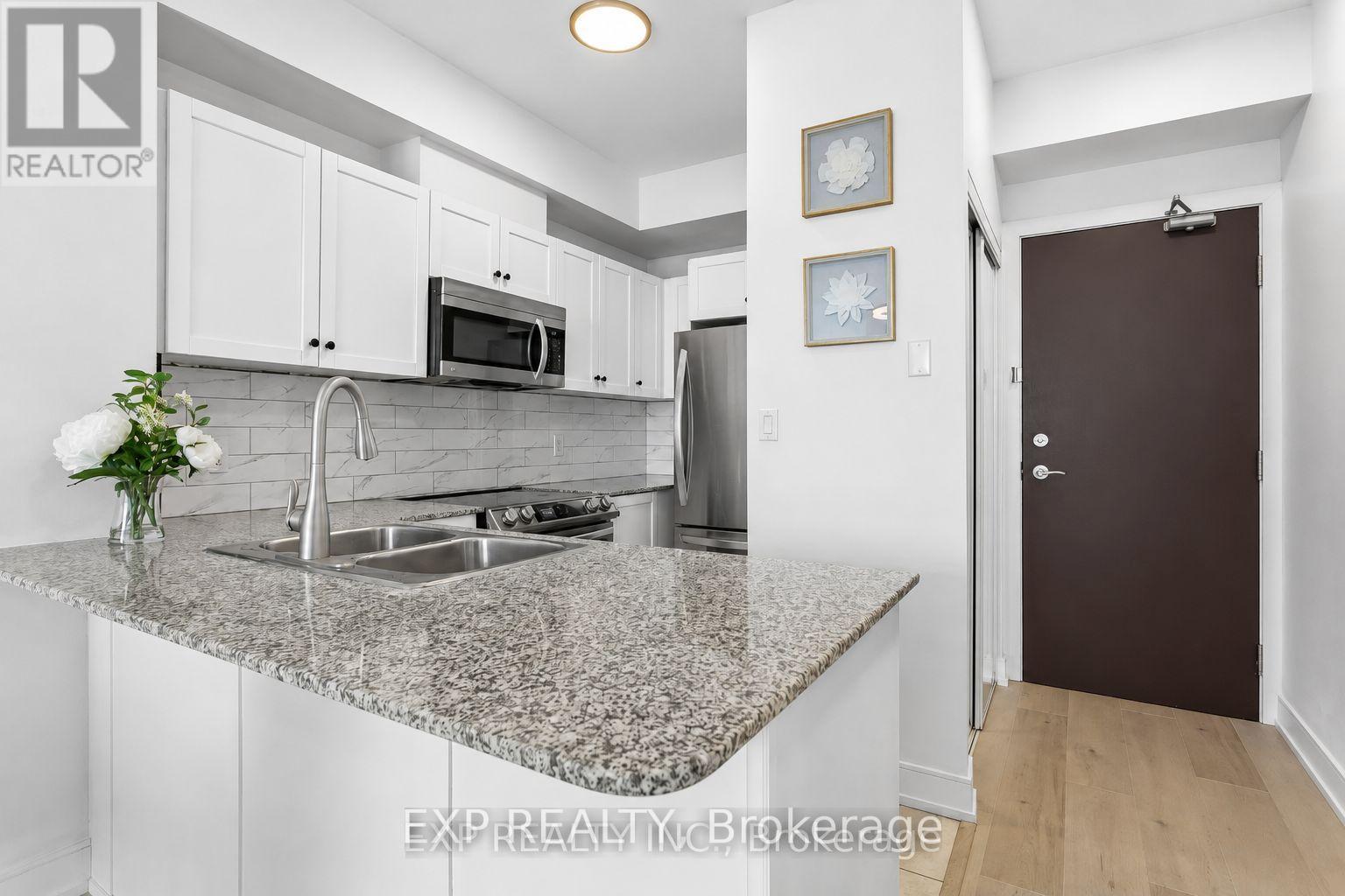 1406 - 1359 Rathburn Road E, Mississauga, Ontario L4W 5P7 - Photo 7 - W13475670