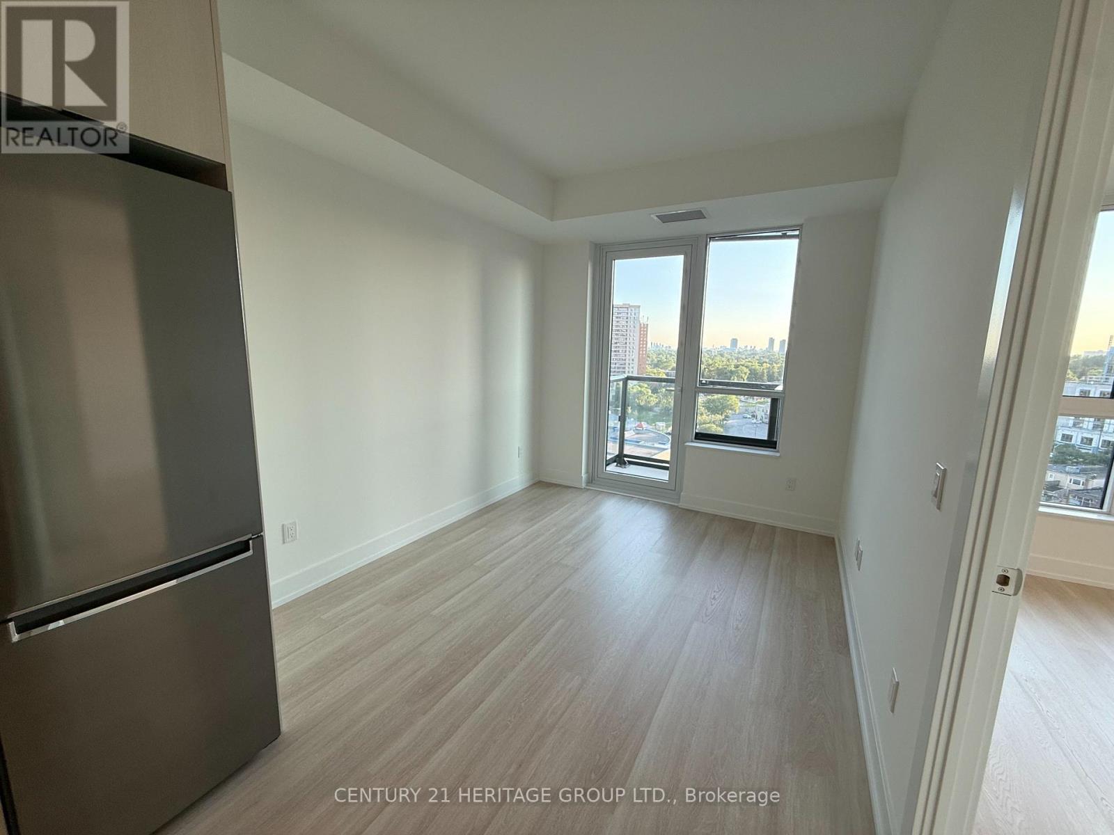 1307 - 60 Central Park Roadway, Toronto, Ontario M9A 0E6 - Photo 11 - W13637282