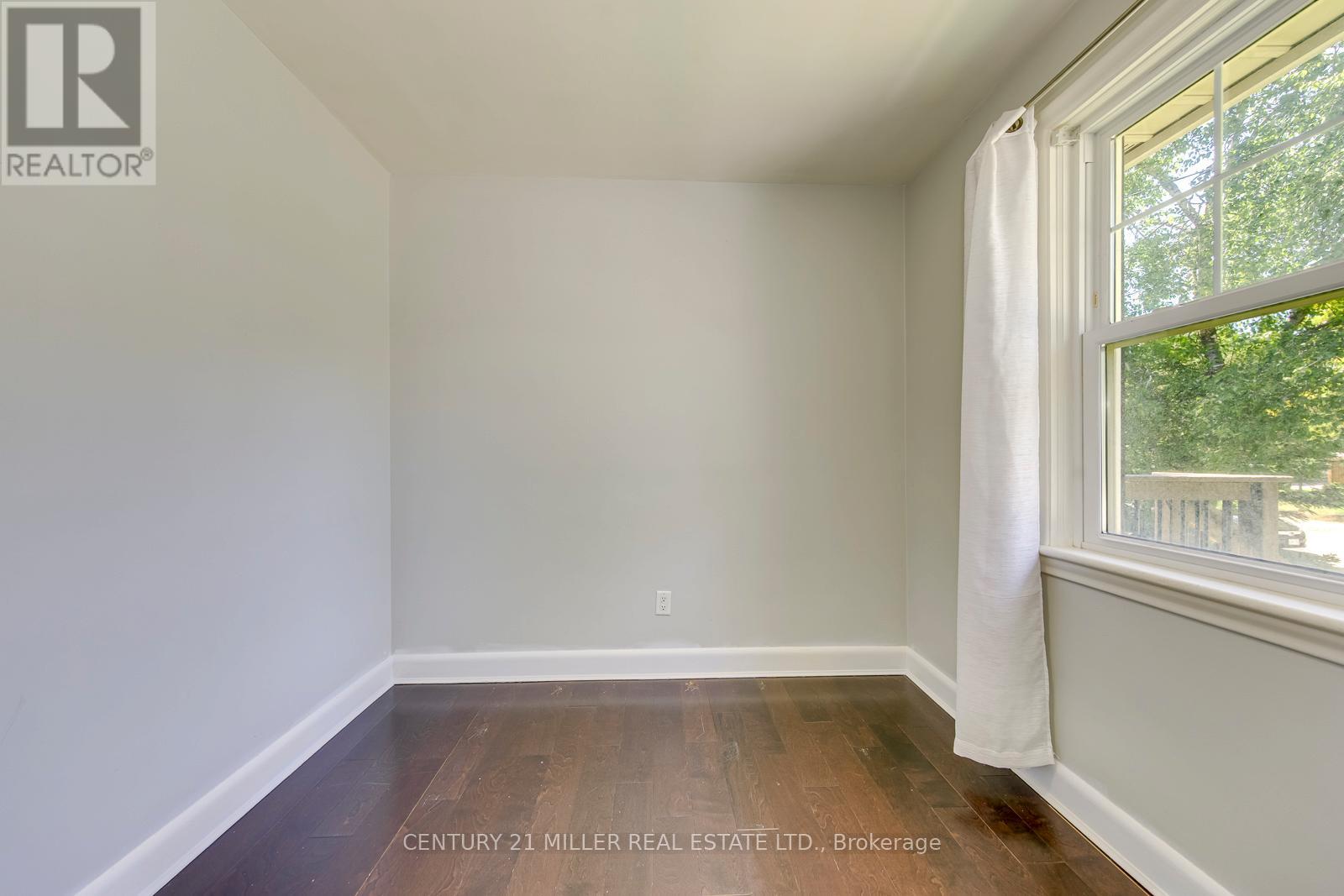 2048 Edinburgh (Main Level) Drive, Burlington, Ontario  L7R 2C9 - Photo 18 - W13637580