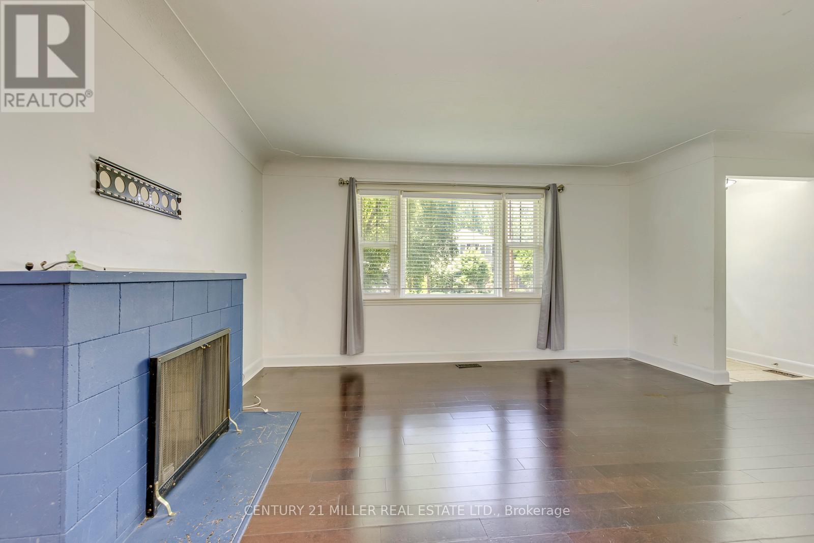 2048 Edinburgh (Main Level) Drive, Burlington, Ontario  L7R 2C9 - Photo 7 - W13637580