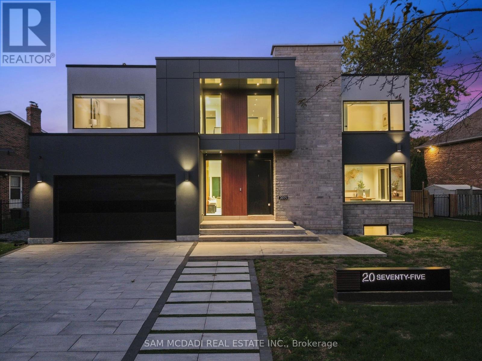 2075 SHAWANAGA TRAIL, Mississauga, Ontario