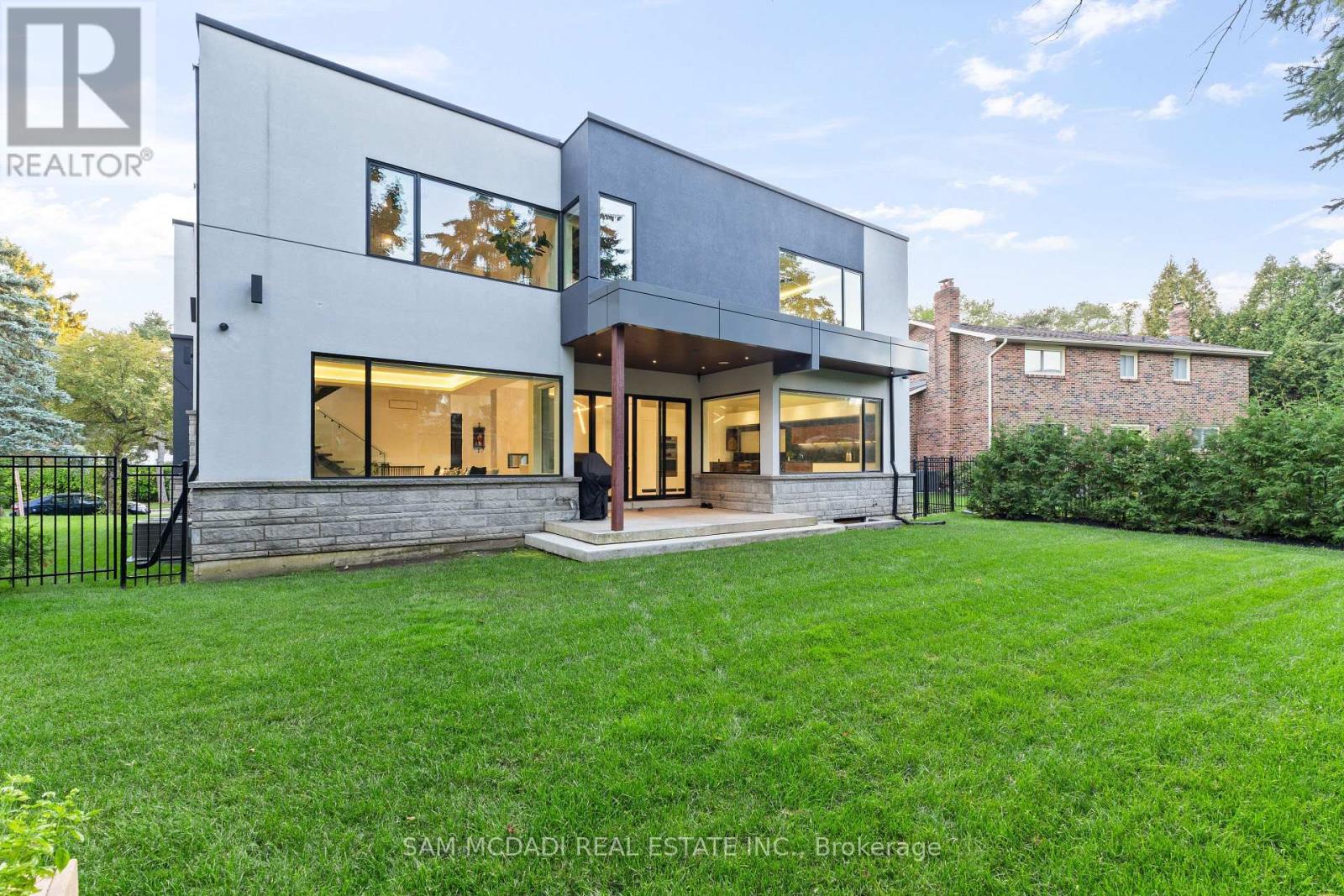 2075 Shawanaga Trail, Mississauga, Ontario  L5H 3Z3 - Photo 48 - W13637584