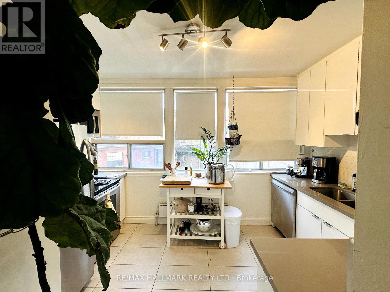 2 - 20 Triller Avenue, Toronto, Ontario  M6K 3B8 - Photo 16 - W13637598