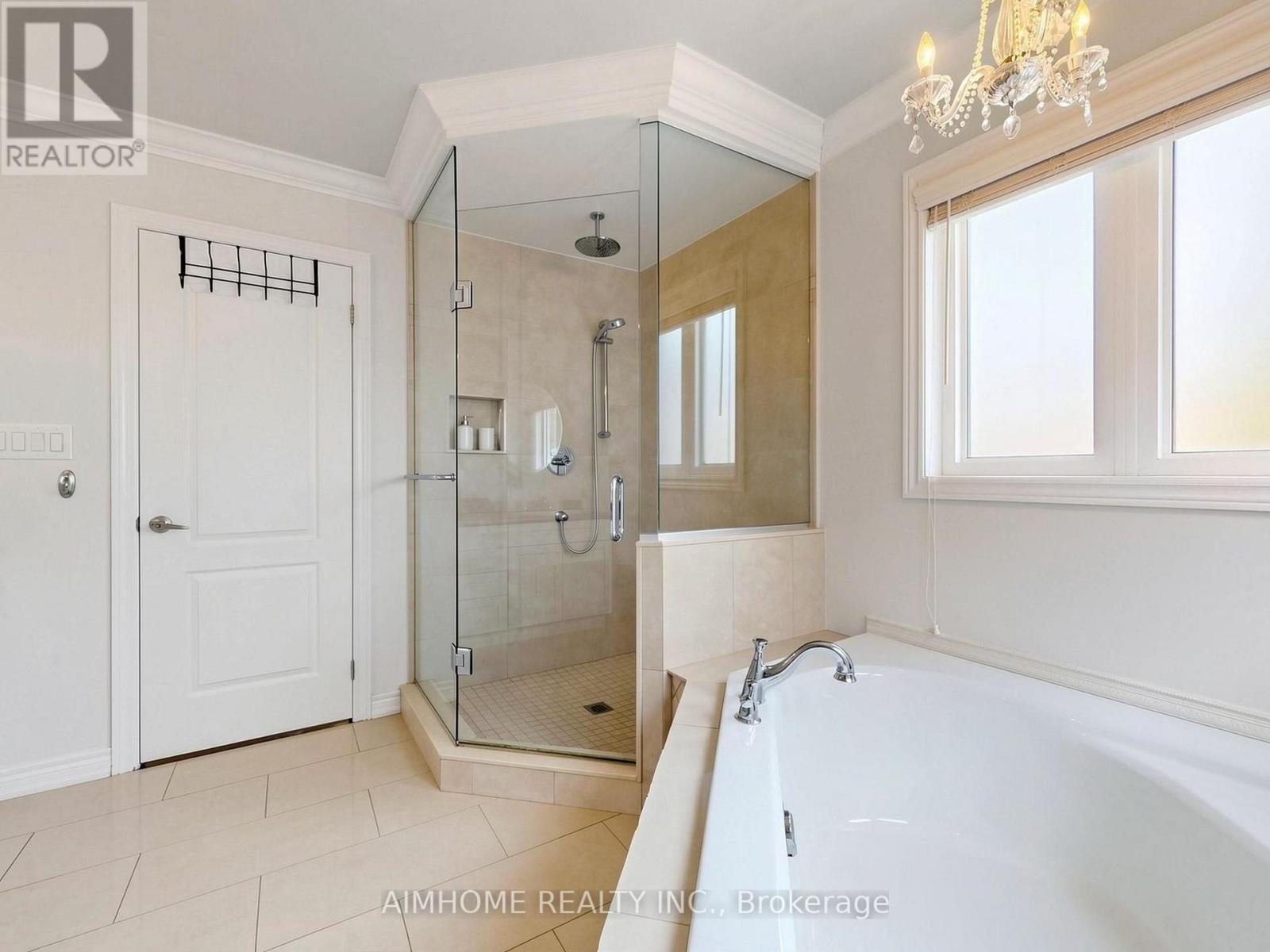 2449 Kwinter Road, Oakville, Ontario  L6M 0K6 - Photo 31 - W13637612