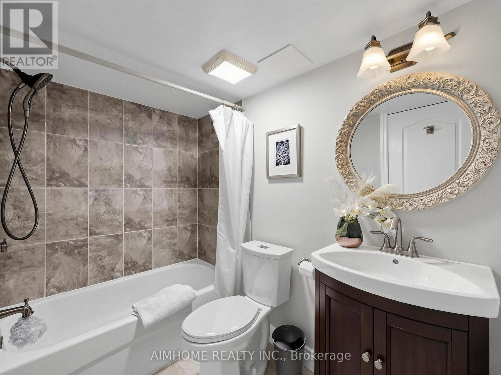 2449 Kwinter Road, Oakville, Ontario  L6M 0K6 - Photo 48 - W13637612