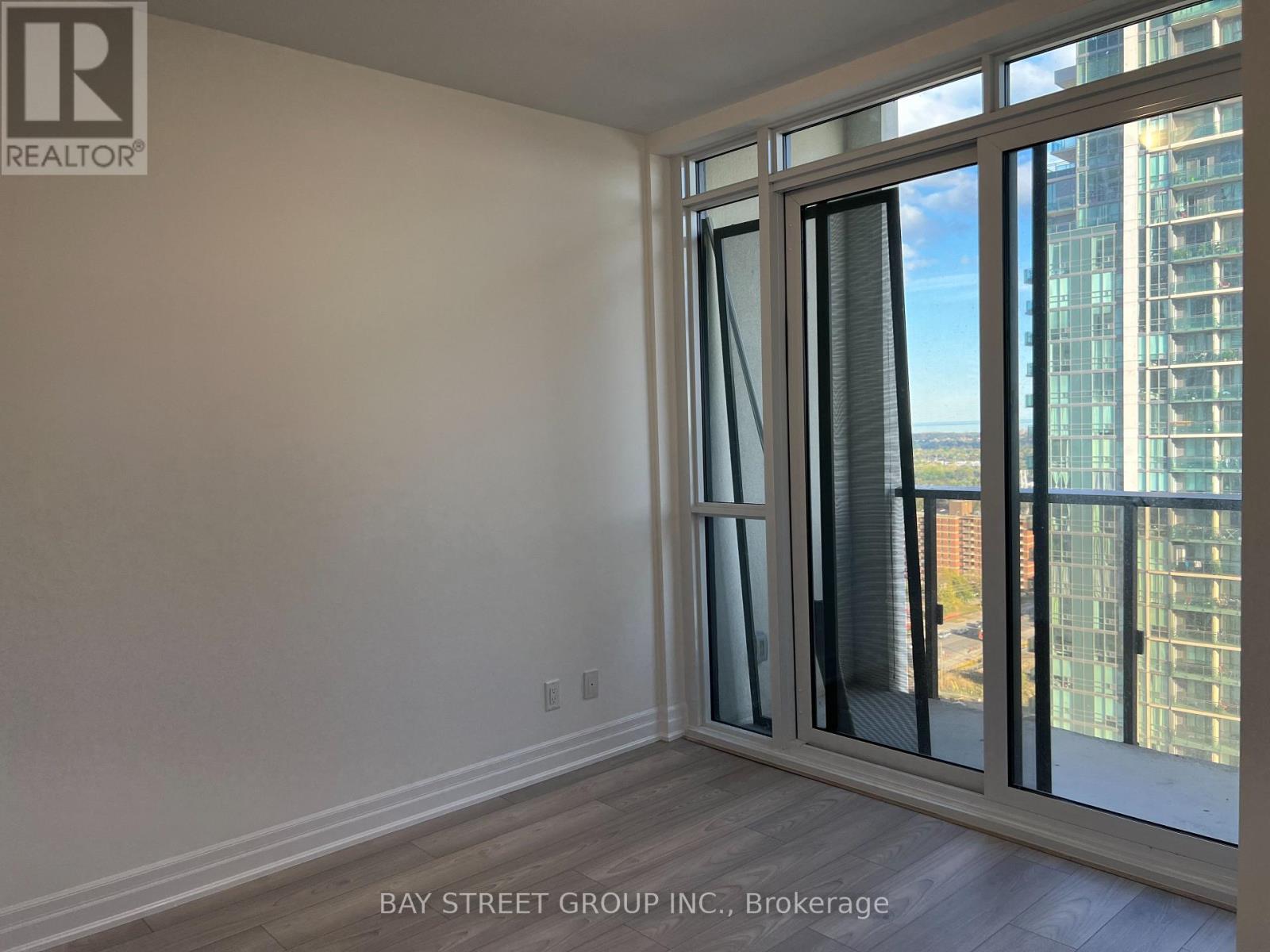 2205 - 36 Elm Drive W, Mississauga, Ontario  L5B 1L9 - Photo 6 - W13637624