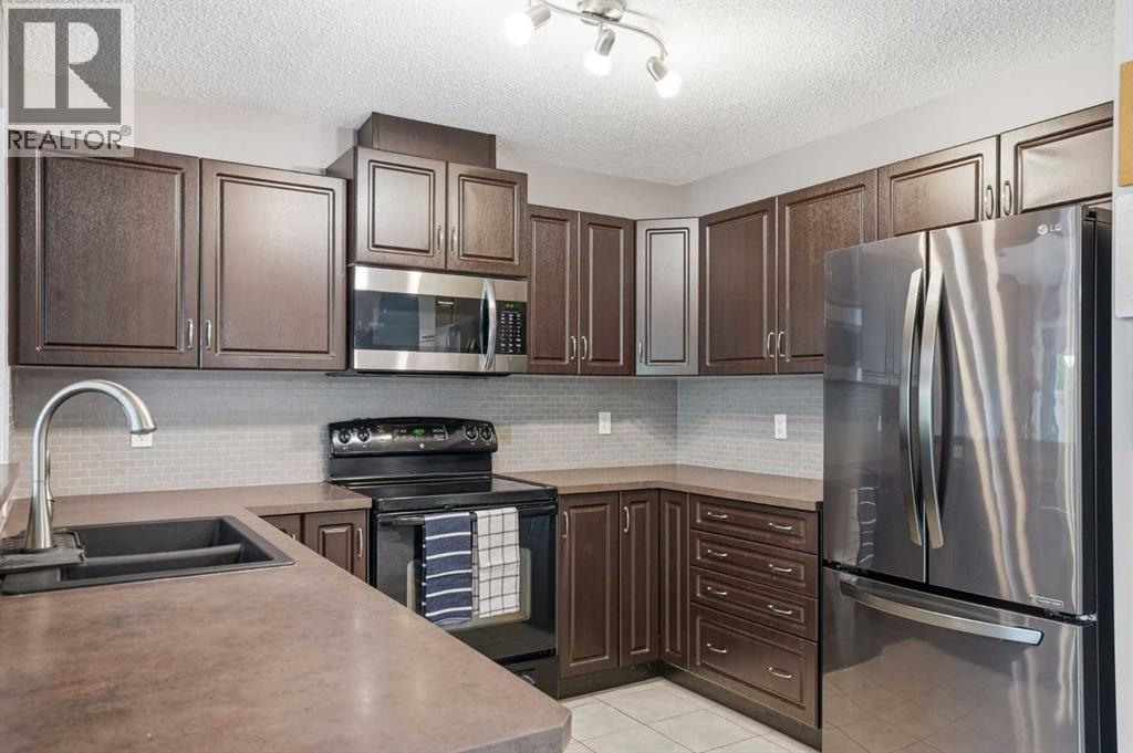 14 River Heights Crescent, Cochrane, Alberta  T4C 0J3 - Photo 11 - A2330296