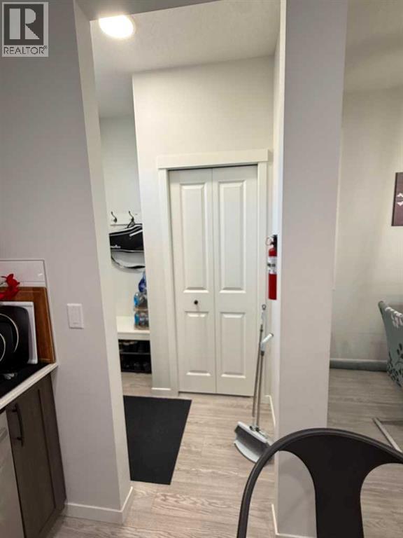 41 Edith Gate NW, Calgary, Alberta  T3R 1Z3 - Photo 30 - A2333235