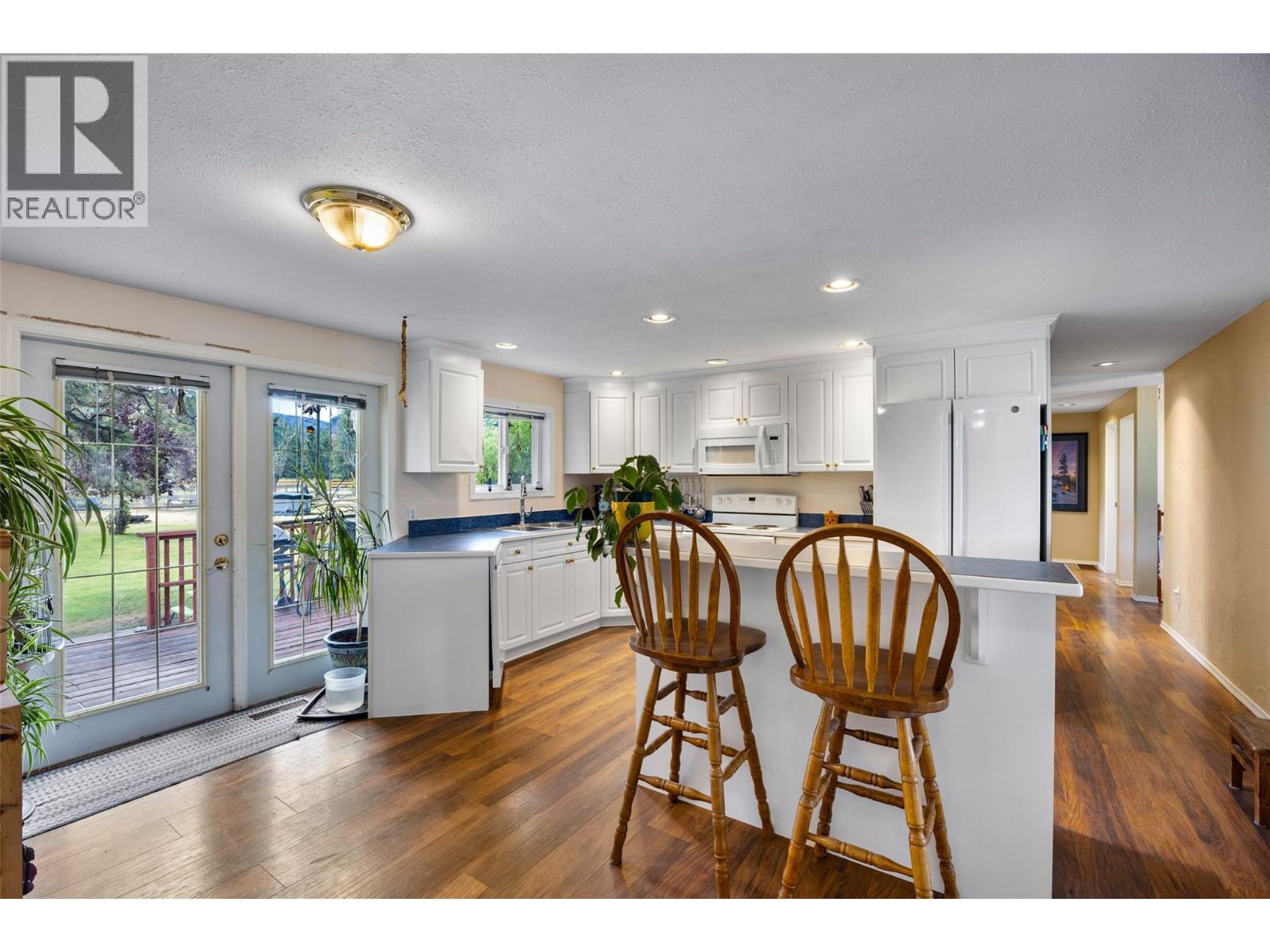 6572 Becker Road, Westwold, British Columbia  V0E 3B1 - Photo 4 - 10394526