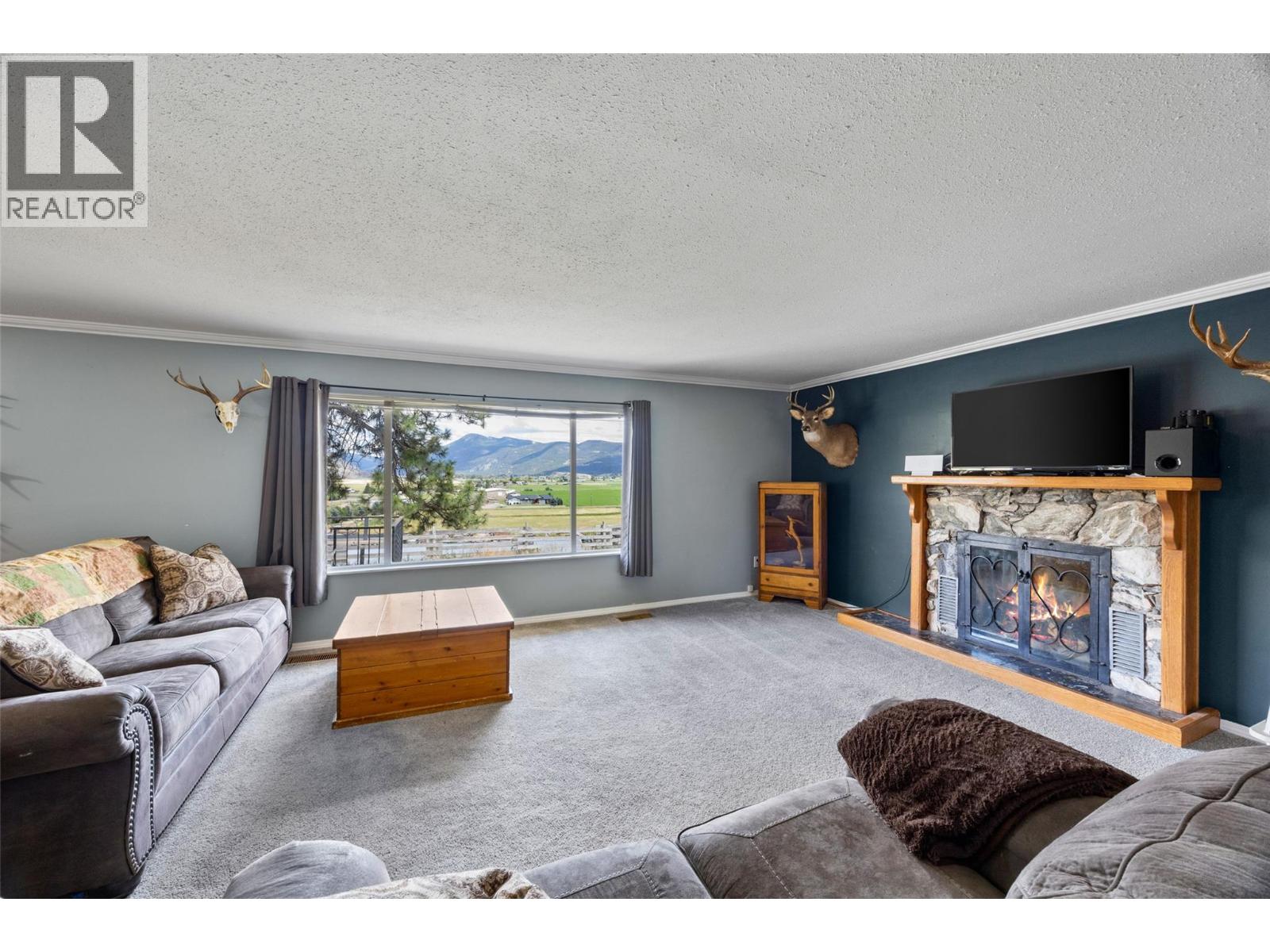 6572 Becker Road, Westwold, British Columbia  V0E 3B1 - Photo 5 - 10394526