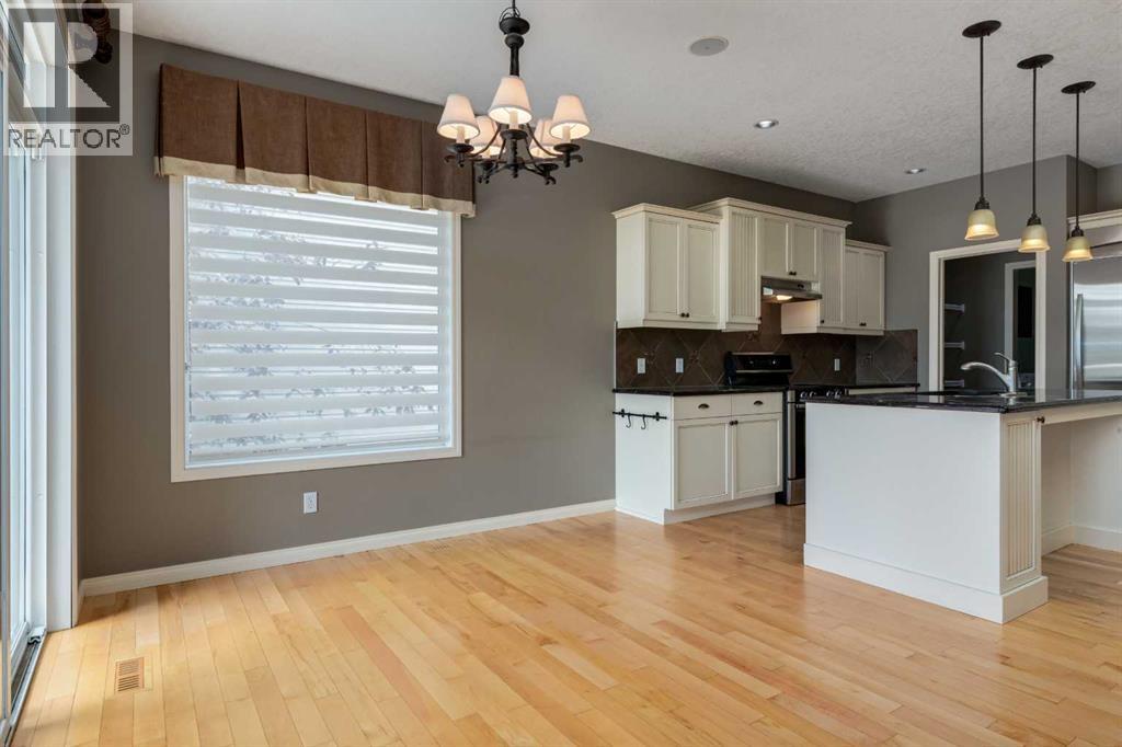 4 Sunset Close, Cochrane, Alberta  T4B 0B3 - Photo 18 - A2334382