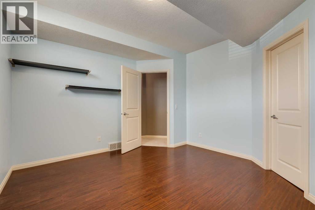 4 Sunset Close, Cochrane, Alberta  T4B 0B3 - Photo 44 - A2334382