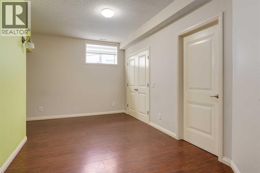 4 Sunset Close, Cochrane, Alberta  T4B 0B3 - Photo 45 - A2334382
