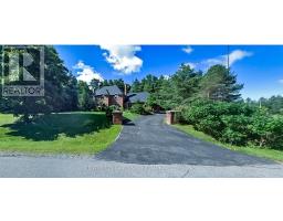 2 HERON TRAIL, Whitchurch-Stouffville, Ontario