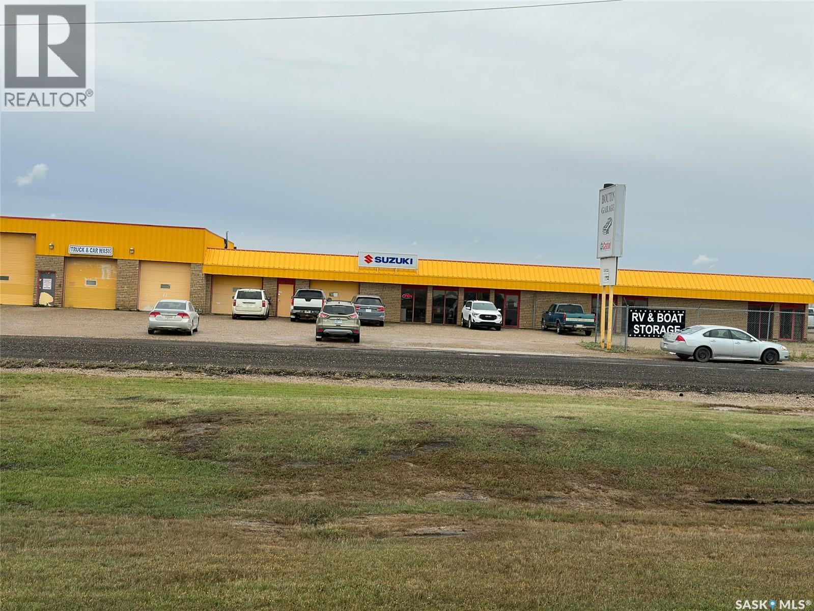 105 2 Highway S, Wakaw, Saskatchewan  S0K 4P0 - Photo 3 - SK044429