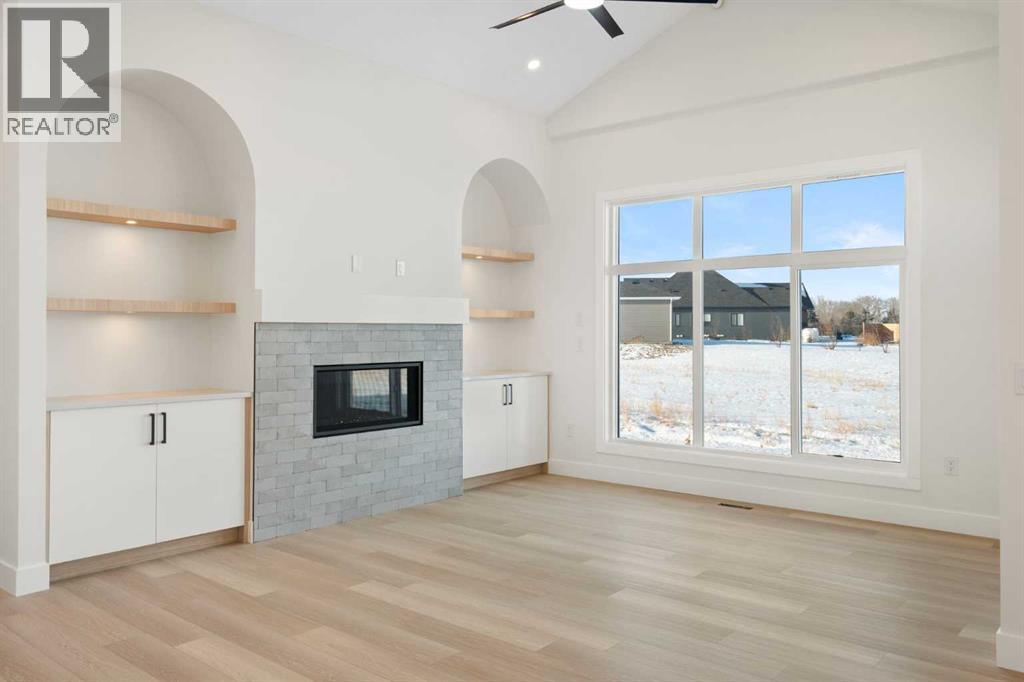 290 Muirfield Crescent, Lyalta, Alberta  T0J 1Y1 - Photo 12 - A2306649