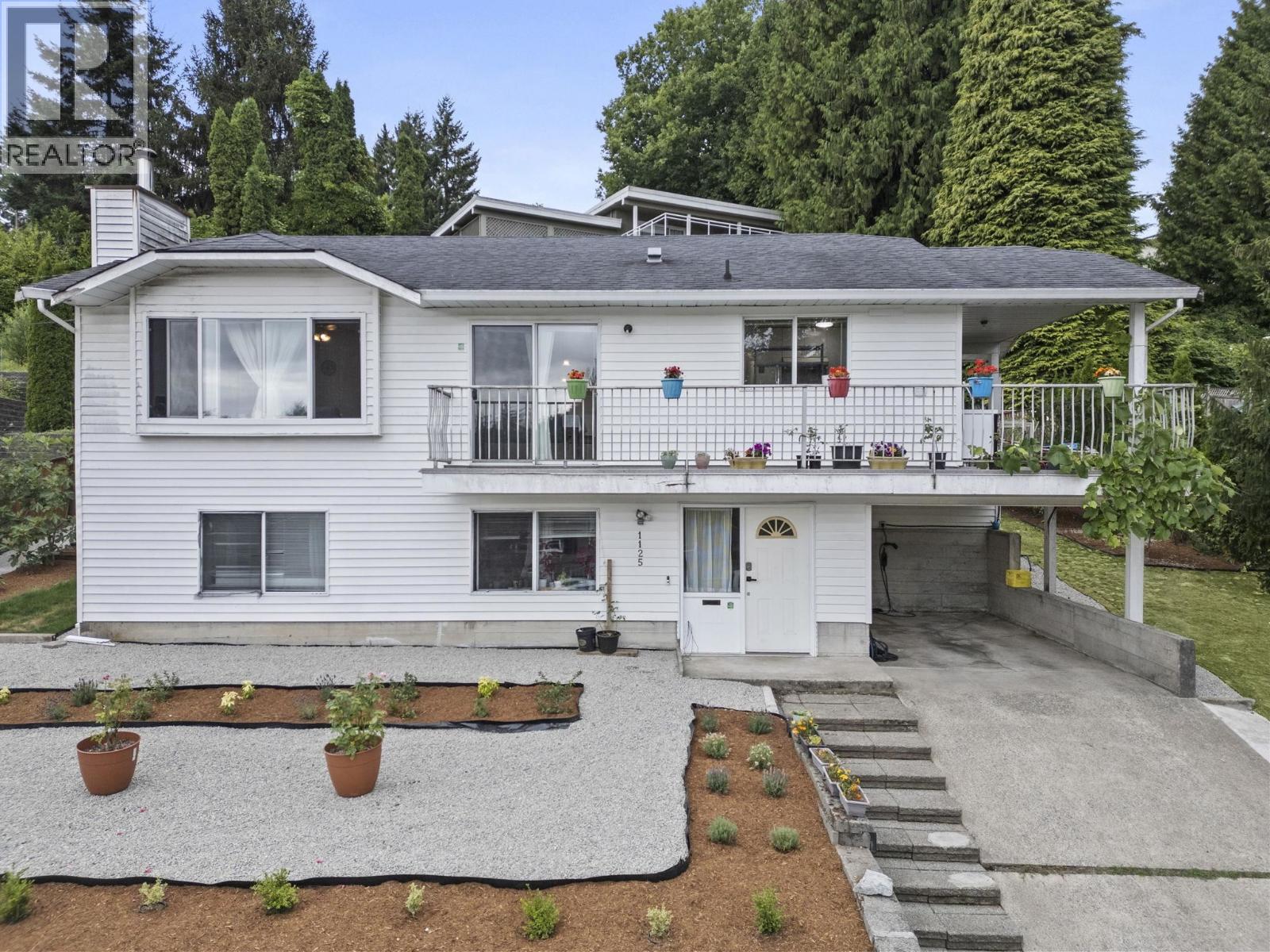 1125 CECILE DRIVE, Port Moody, British Columbia