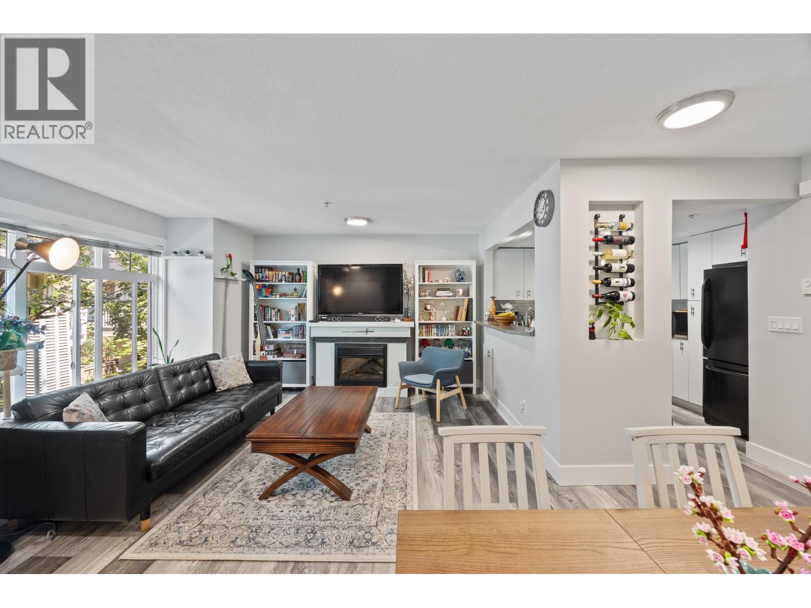 10 7428 Southwynde Avenue, Burnaby, British Columbia V3N 0A1 - Photo 4 - R3144067