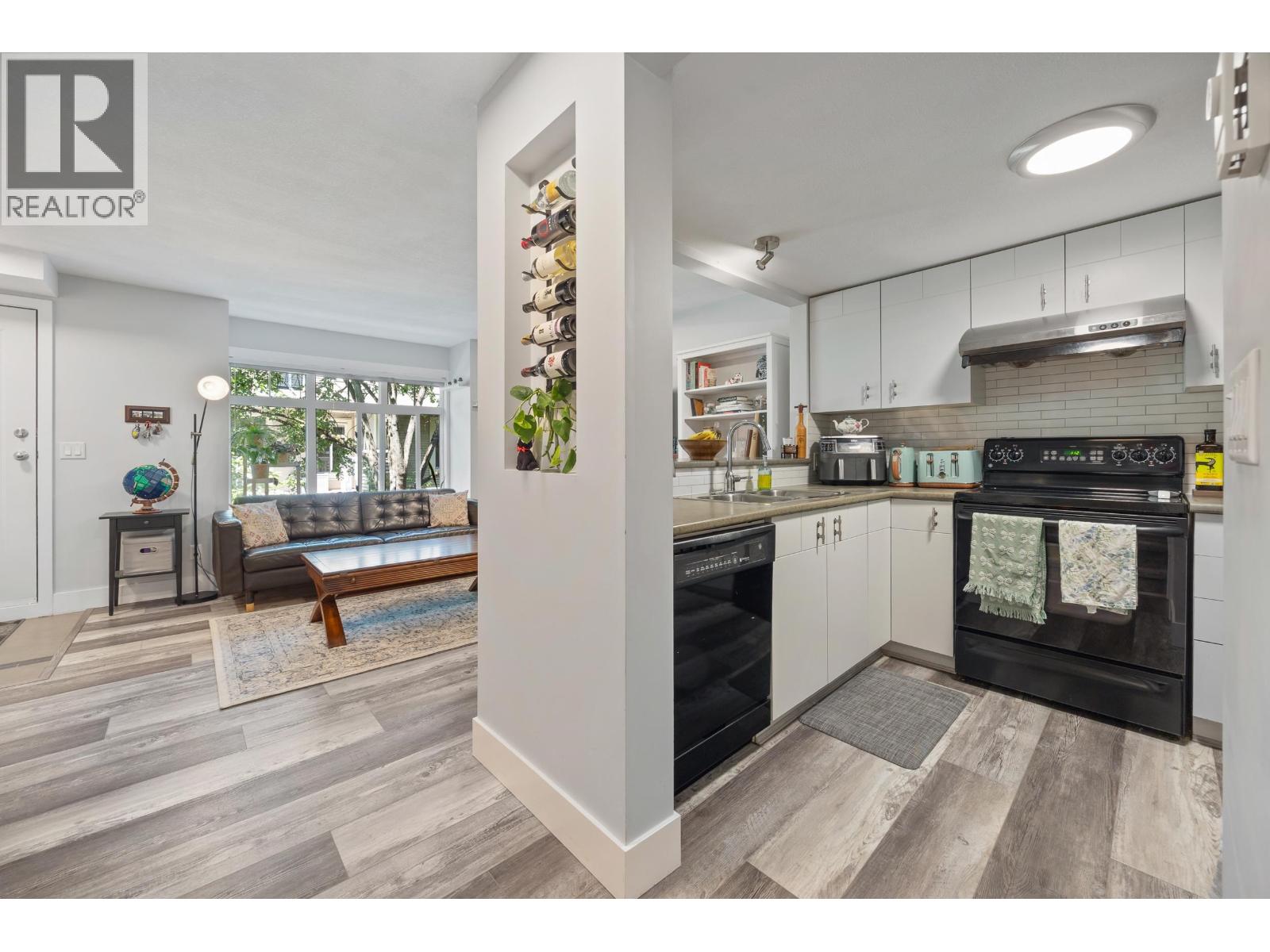 10 7428 Southwynde Avenue, Burnaby, British Columbia V3N 0A1 - Photo 5 - R3144067