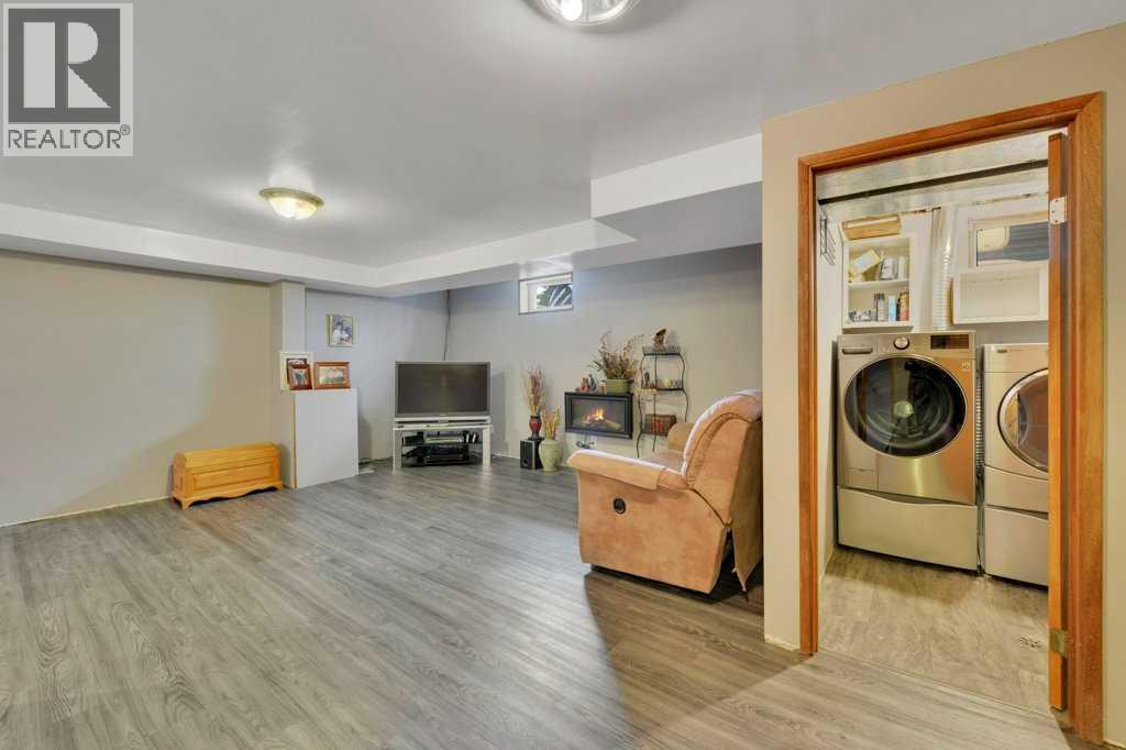 11 Greenham Drive, Red Deer, Alberta  T4P 2K5 - Photo 21 - A2327636