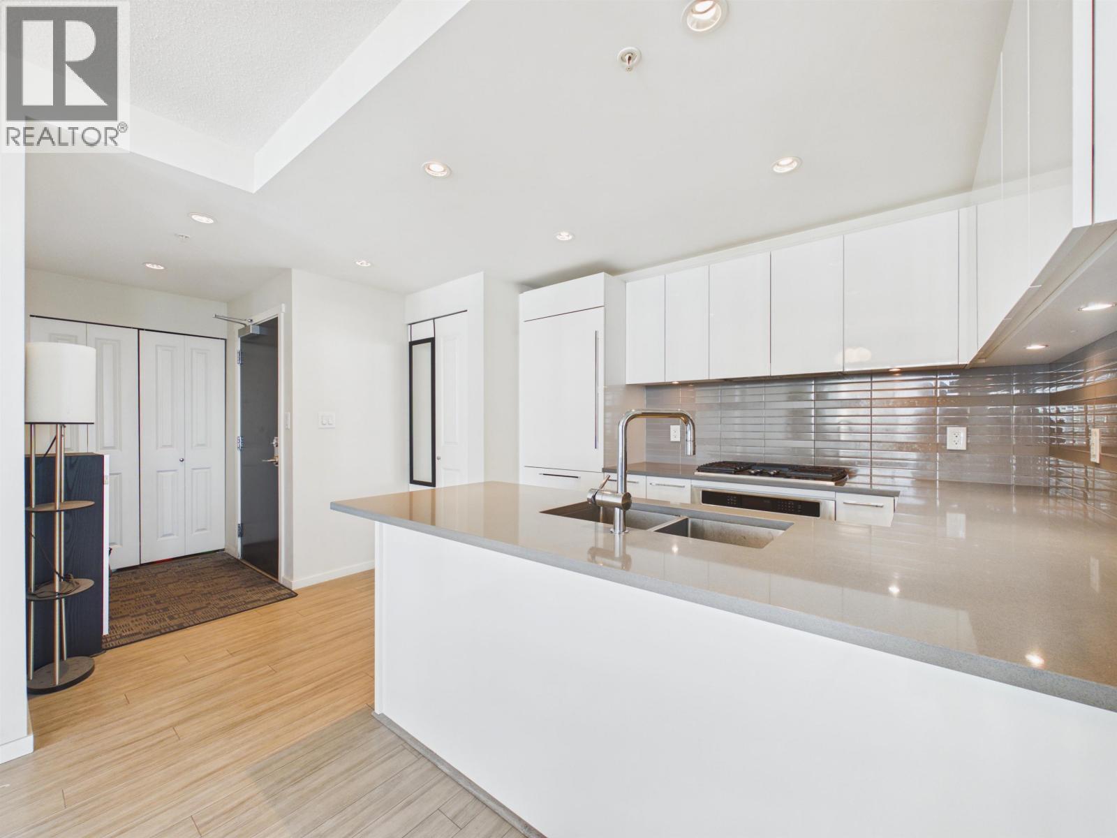 3205 6658 Dow Avenue, Burnaby, British Columbia  V5H 0C7 - Photo 8 - R3152205