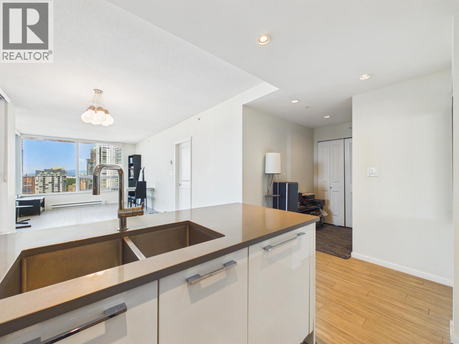 3205 6658 Dow Avenue, Burnaby, British Columbia  V5H 0C7 - Photo 9 - R3152205