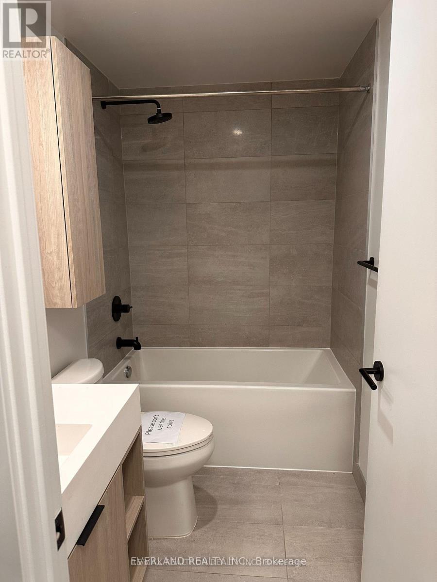1710 - 108 Peter Street, Toronto, Ontario M5V 2G7 - Photo 2 - C13637658