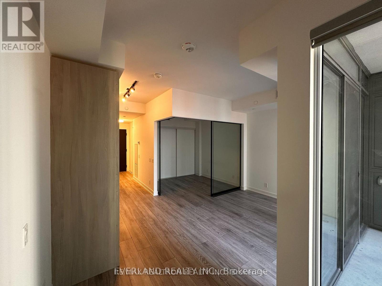 1710 - 108 Peter Street, Toronto, Ontario M5V 2G7 - Photo 5 - C13637658