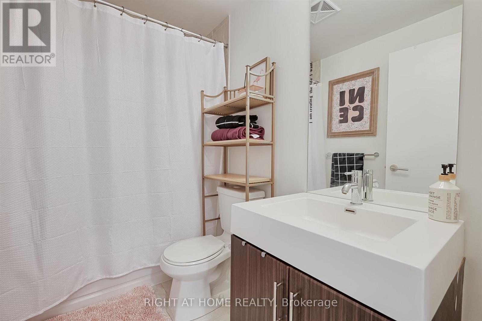 1018 - 160 Vanderhoof Avenue, Toronto, Ontario  M4G 0B7 - Photo 17 - C13637662