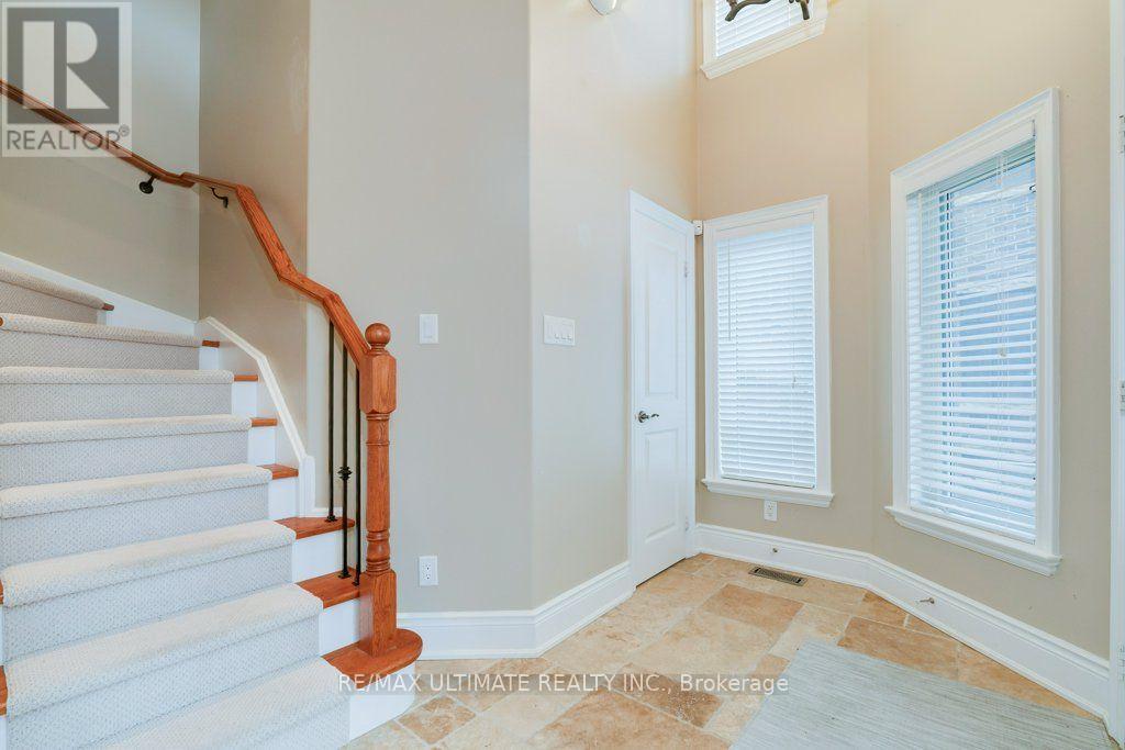 5737 Lakeshore Road, Whitchurch-Stouffville, Ontario  L4A 7X3 - Photo 2 - N13637648