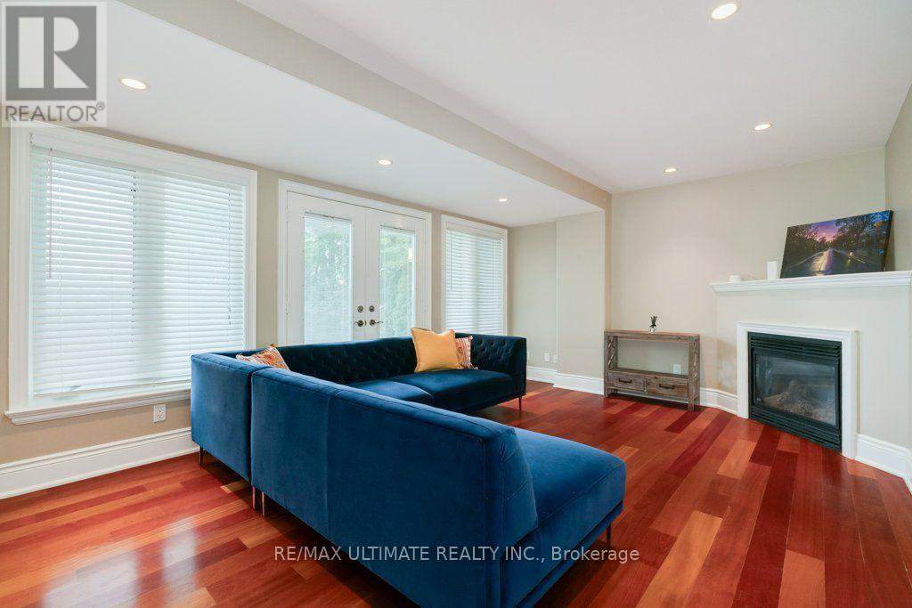 5737 Lakeshore Road, Whitchurch-Stouffville, Ontario  L4A 7X3 - Photo 4 - N13637648