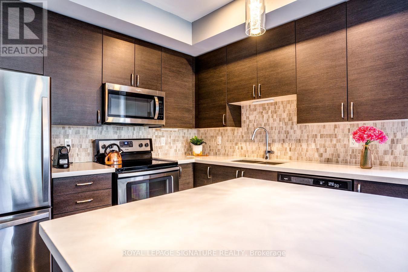 426 - 201 Pine Grove Rd Road, Vaughan, Ontario  L4L 2H7 - Photo 13 - N13637660