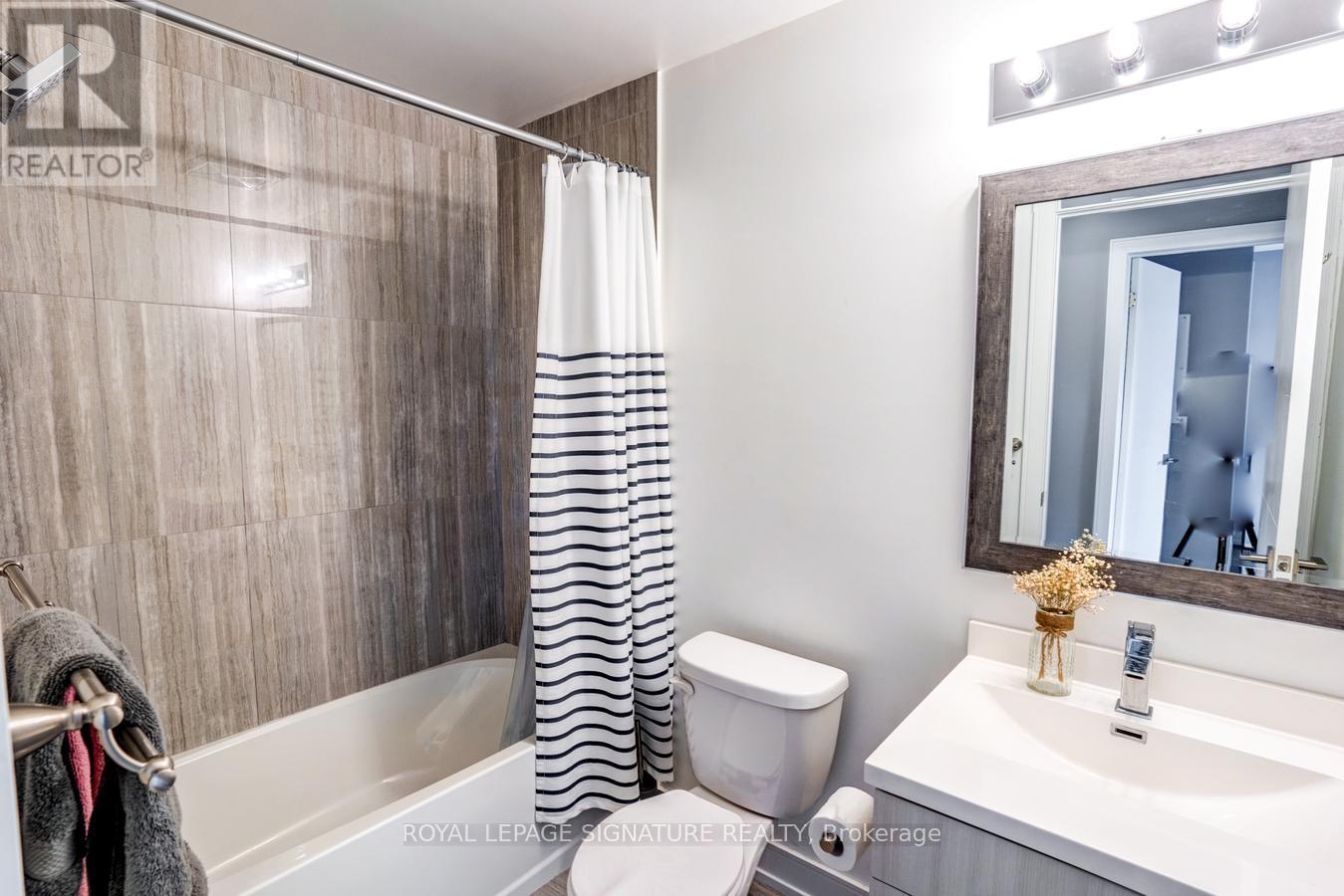 426 - 201 Pine Grove Rd Road, Vaughan, Ontario  L4L 2H7 - Photo 25 - N13637660