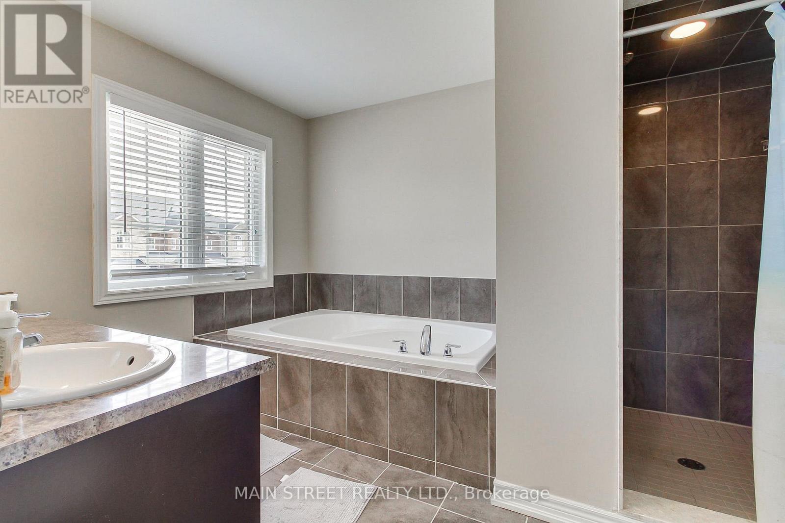 42 Prosser Crescent, Georgina, Ontario  L0E 1R0 - Photo 18 - N13637668