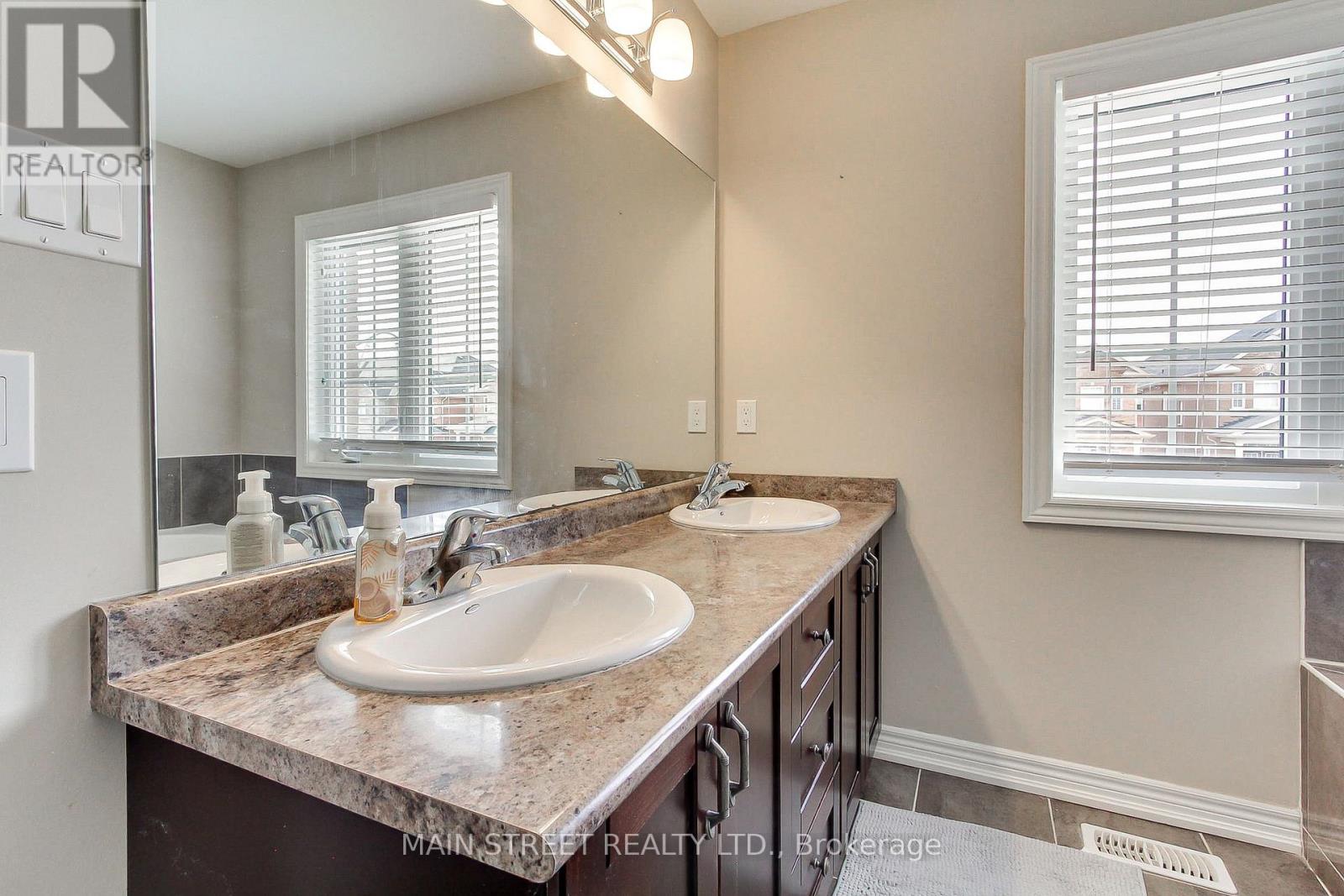 42 Prosser Crescent, Georgina, Ontario  L0E 1R0 - Photo 19 - N13637668