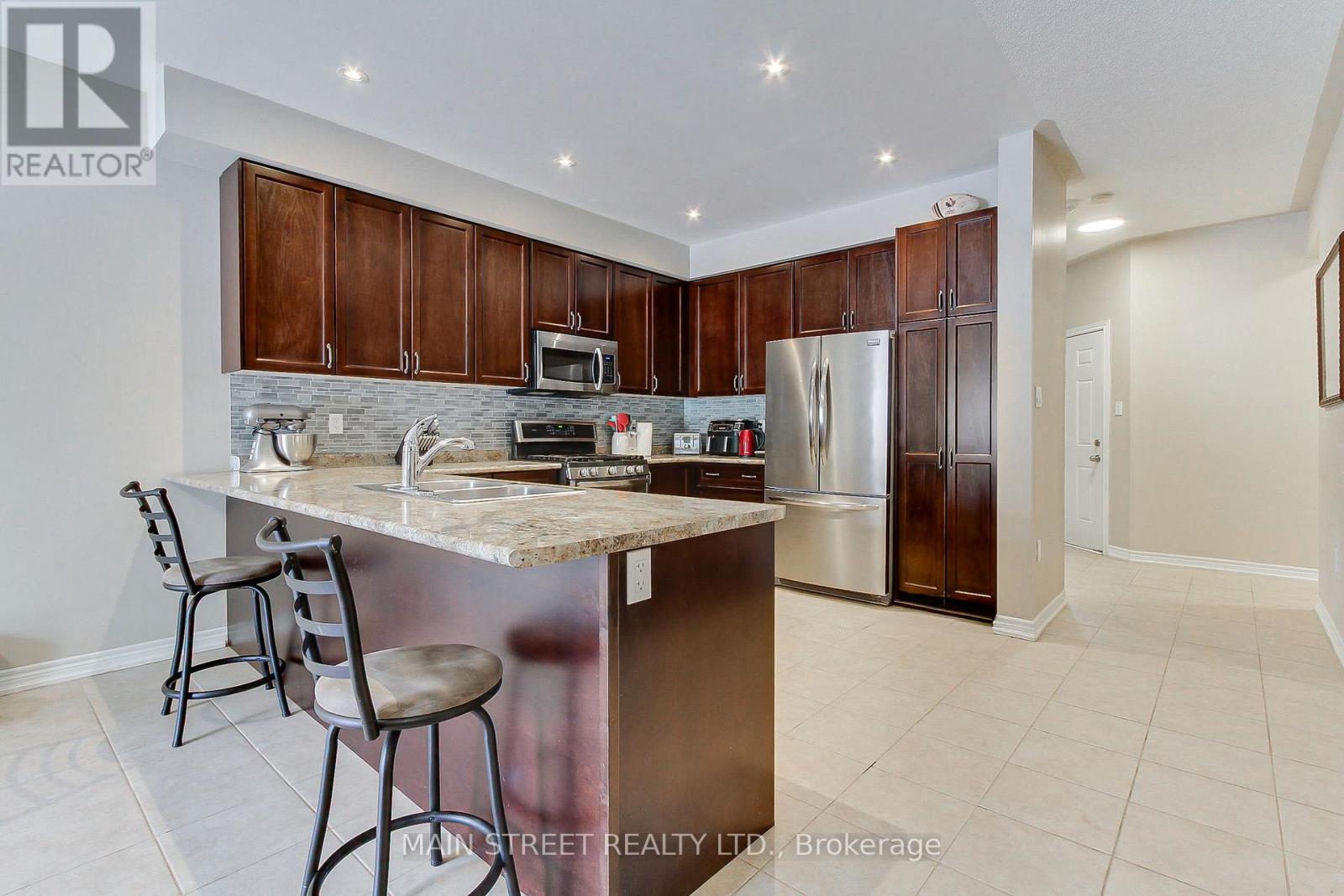 42 Prosser Crescent, Georgina, Ontario  L0E 1R0 - Photo 8 - N13637668
