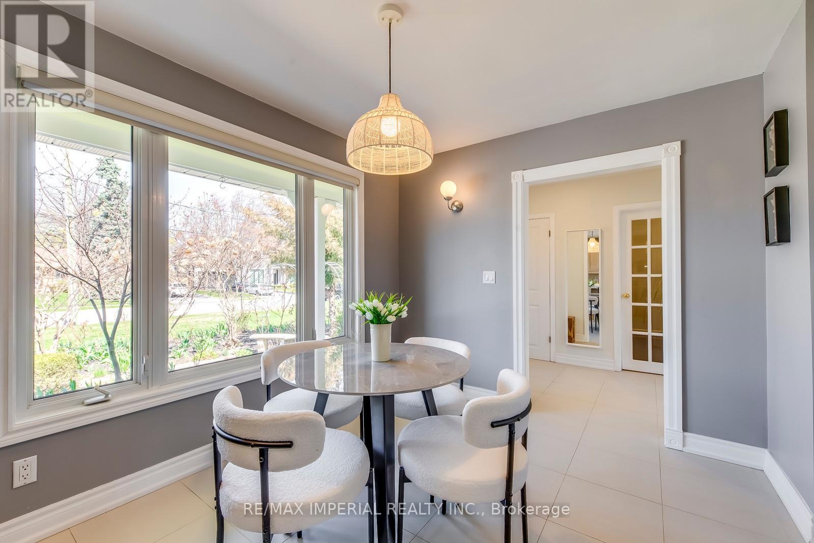 2048 Devon Road, Oakville, Ontario  L6J 2N2 - Photo 15 - W13637682