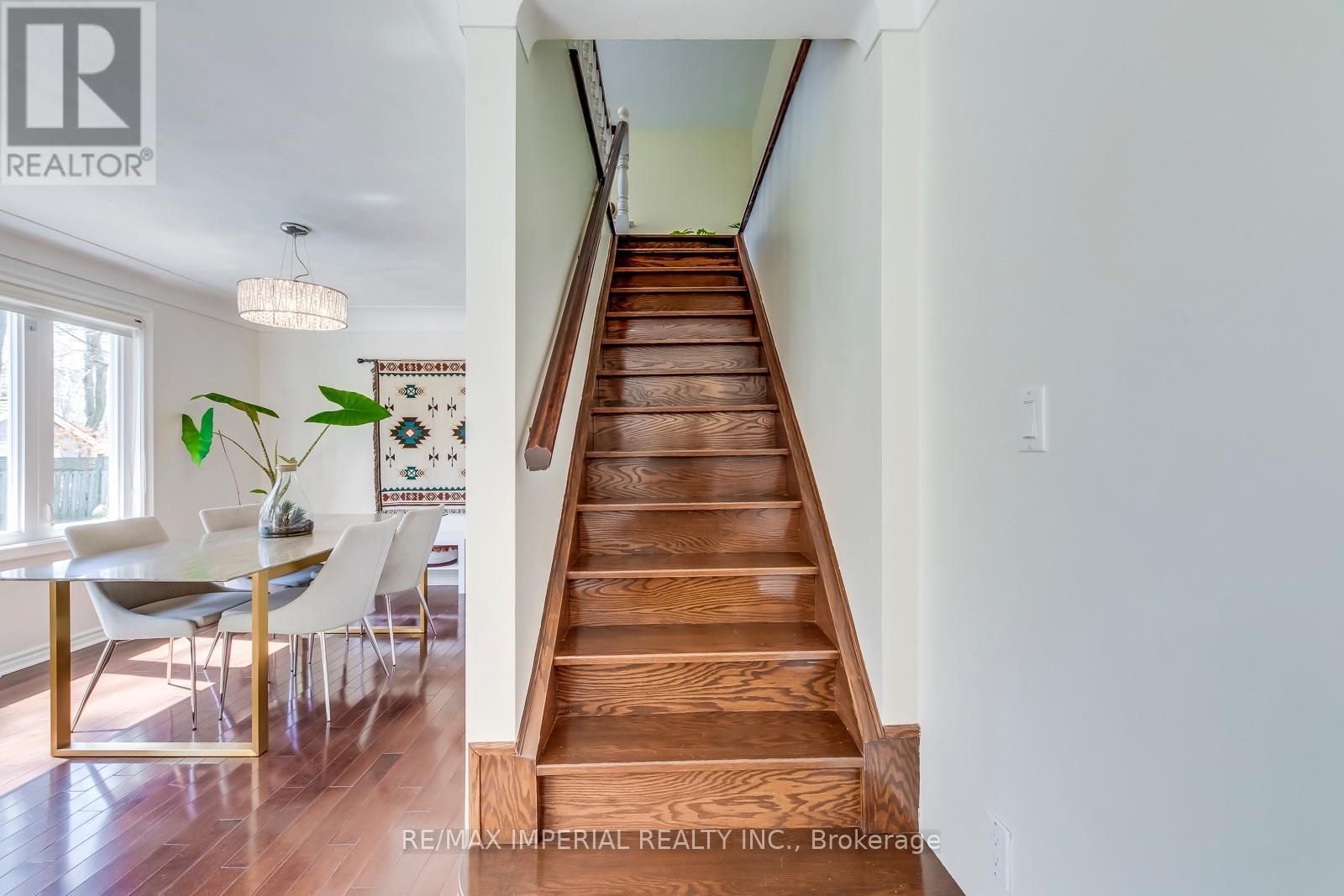 2048 Devon Road, Oakville, Ontario  L6J 2N2 - Photo 25 - W13637682