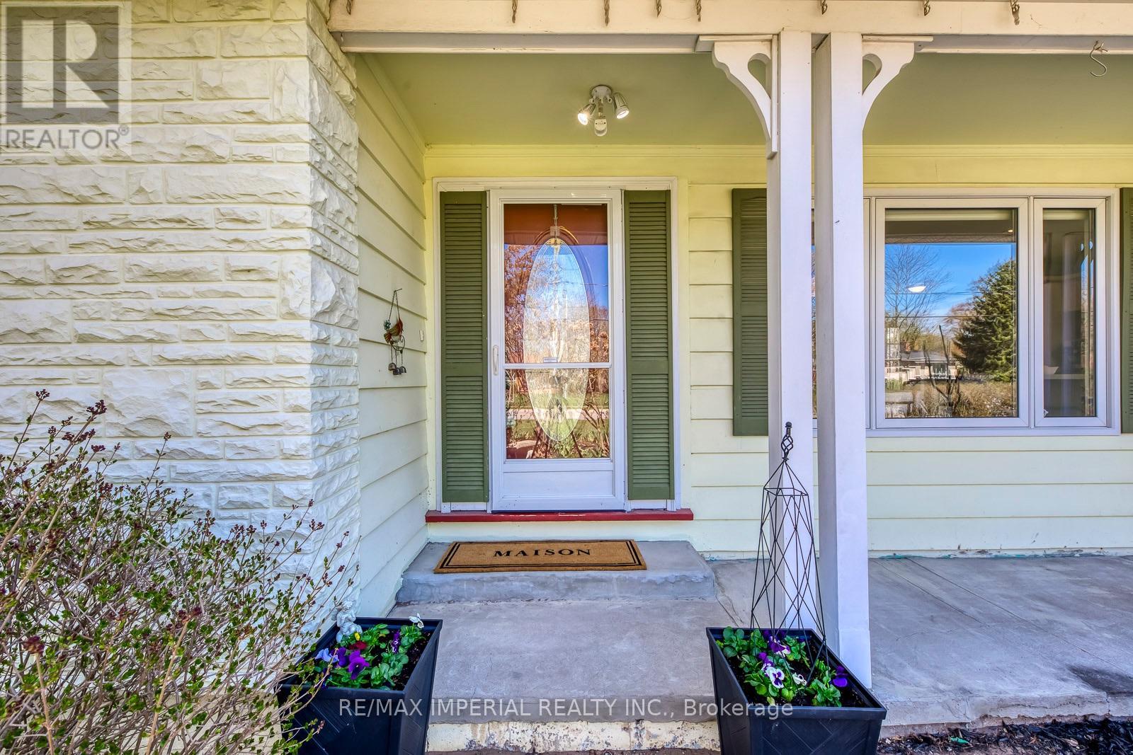 2048 Devon Road, Oakville, Ontario  L6J 2N2 - Photo 4 - W13637682