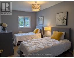 20 THORP CRESCENT, Ajax, Ontario