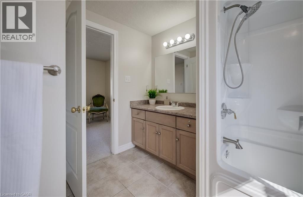 496 Langlaw Drive, Cambridge, Ontario  N1P 1H8 - Photo 31 - 40852837