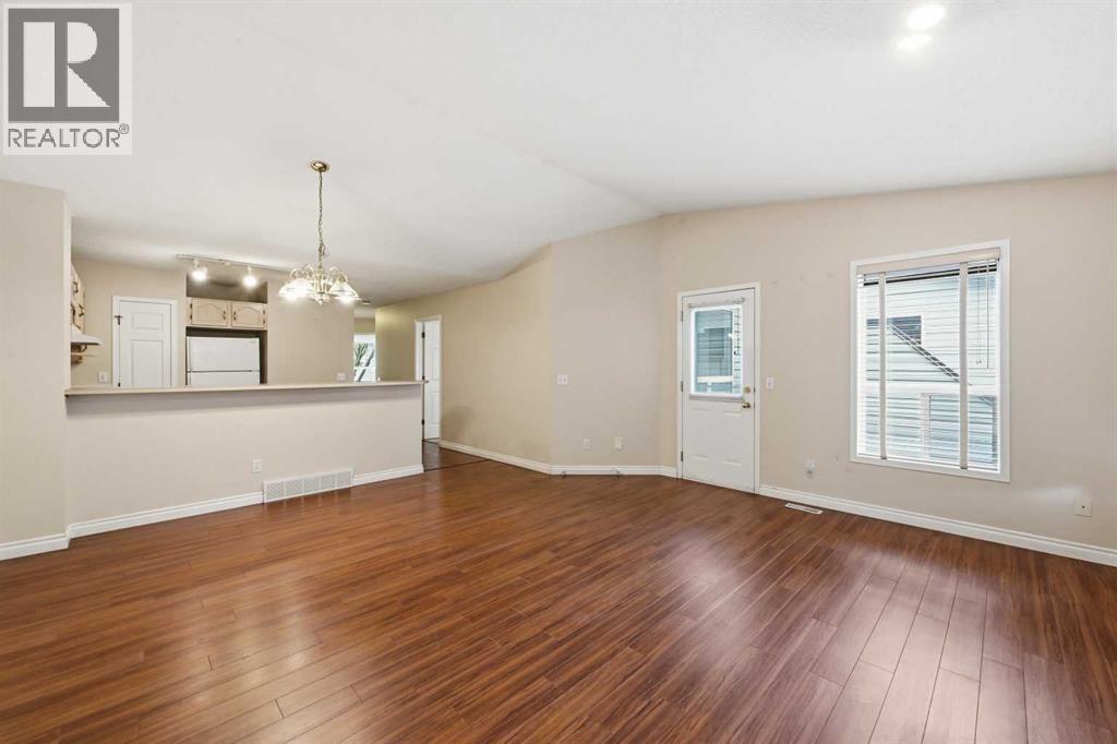 25 Tararidge Circle NE, Calgary, Alberta  T3J 3W4 - Photo 11 - A2313269