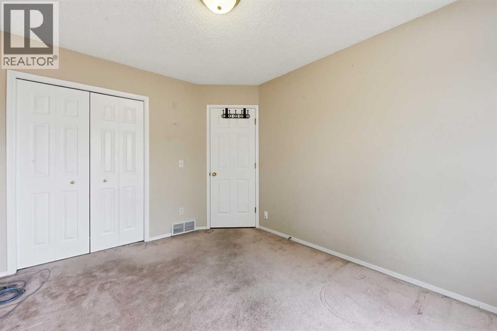 25 Tararidge Circle NE, Calgary, Alberta  T3J 3W4 - Photo 17 - A2313269