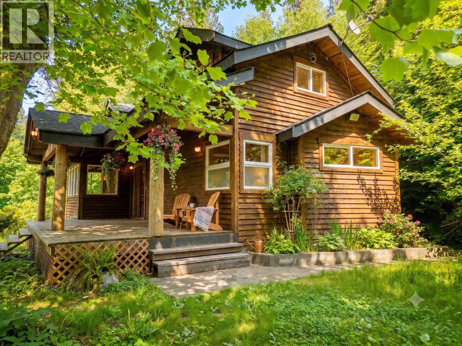 722 WEST BAY ROAD, Gambier Island, British Columbia