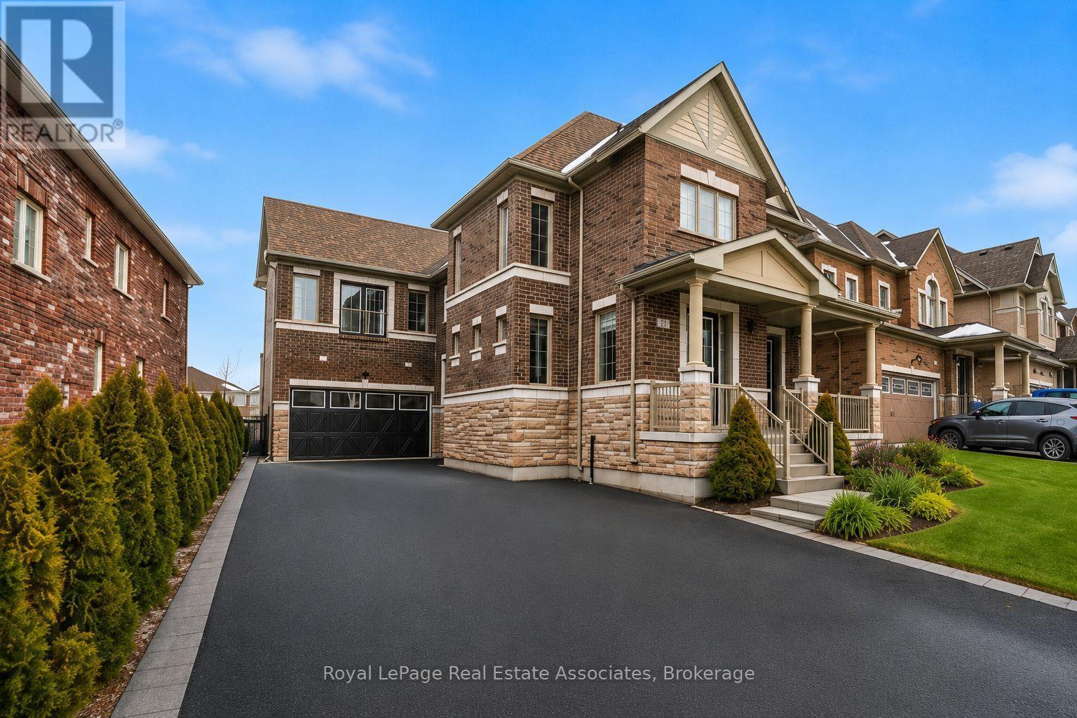 24 BURKE STREET, New Tecumseth, Ontario