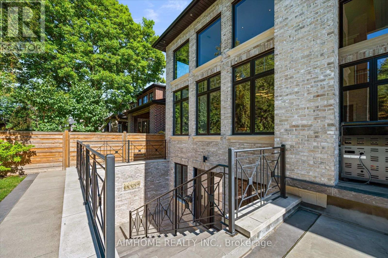 48 Maple Grove Avenue N, Richmond Hill, Ontario  L4E 2V5 - Photo 35 - N13531974
