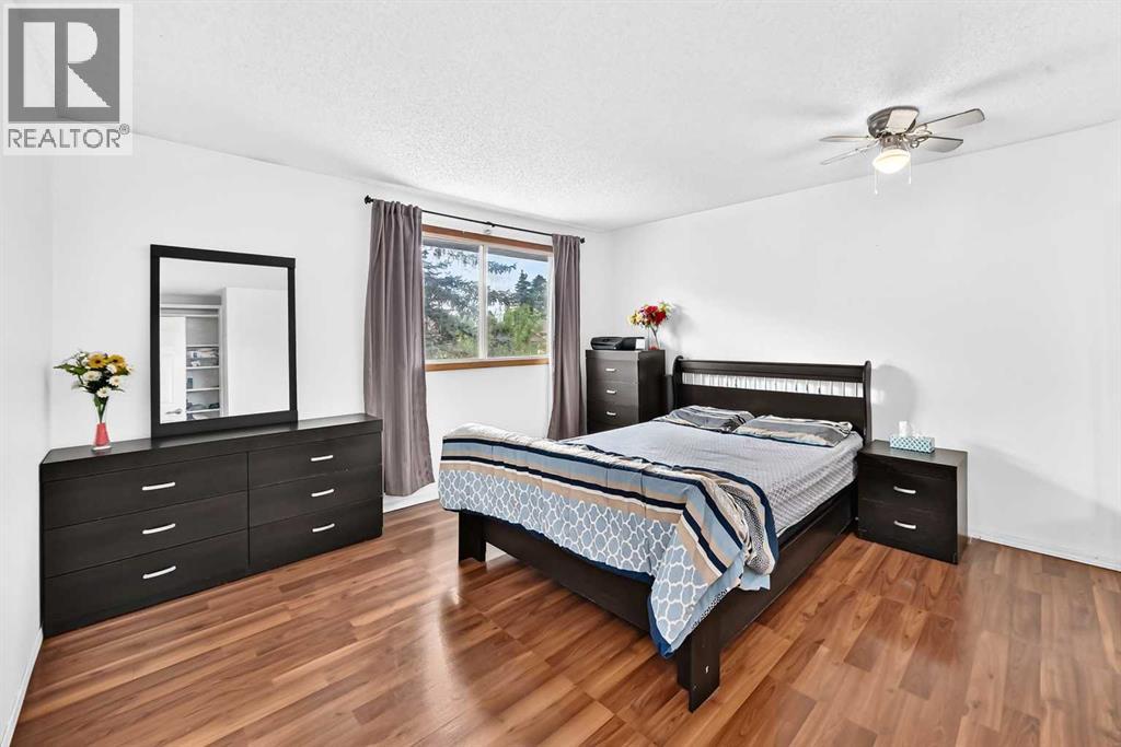 91 Castleridge Crescent NE, Calgary, Alberta  T3J 1N6 - Photo 13 - A2330916